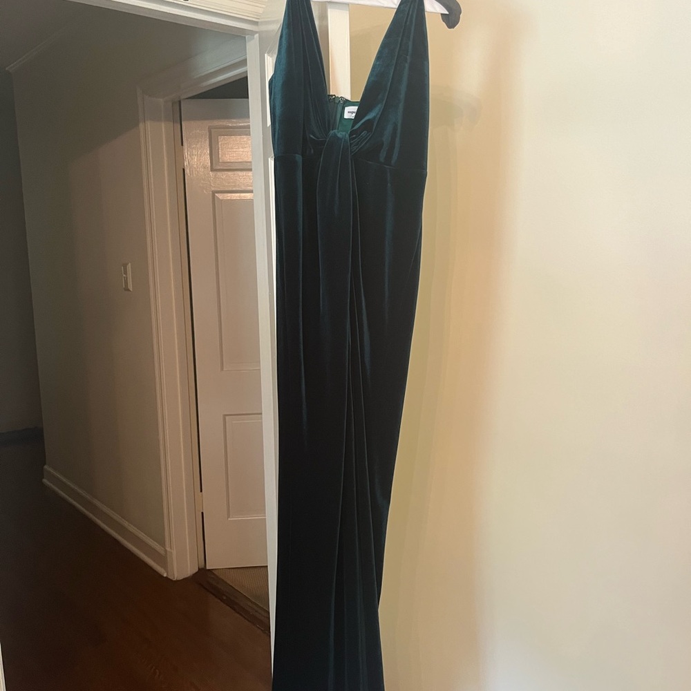 Superdown Dress - Picture 2 of 3